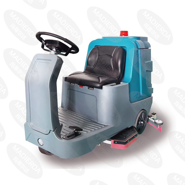 Medium Driving Floor Scrubber